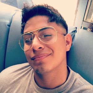 Meet your Posher, Erick